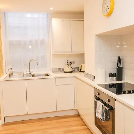 West Cliff Уитби